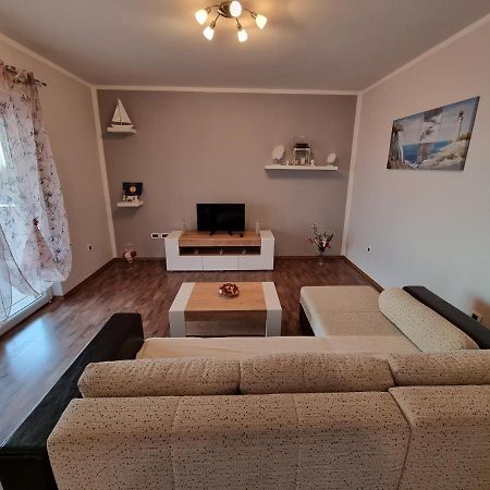 Apartments Vukic Crikvenica Exterior foto