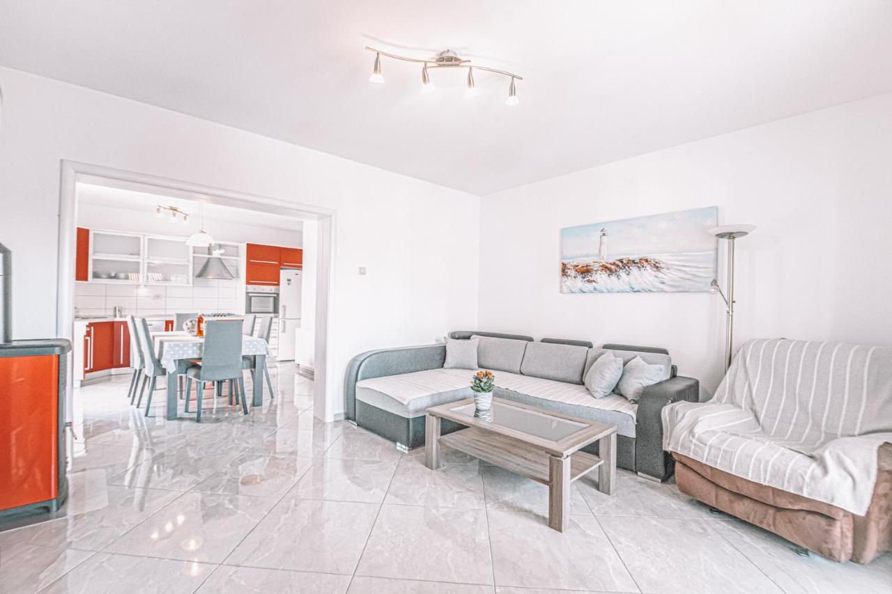 Apartments Vukic Crikvenica Exterior foto