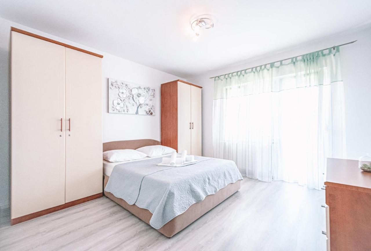 Apartments Vukic Crikvenica Exterior foto