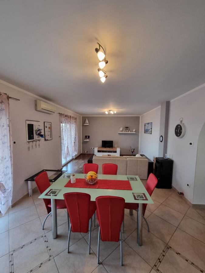 Apartments Vukic Crikvenica Exterior foto