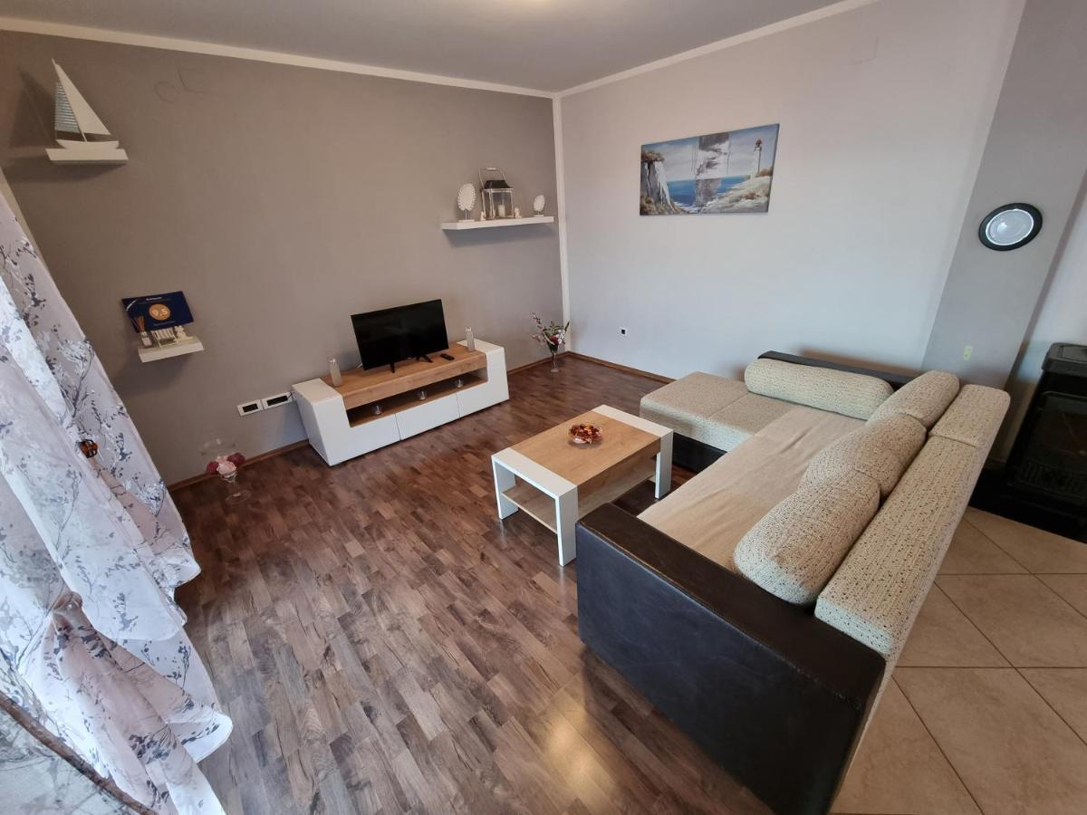 Apartments Vukic Crikvenica Exterior foto
