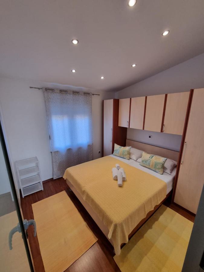 Apartments Vukic Crikvenica Exterior foto
