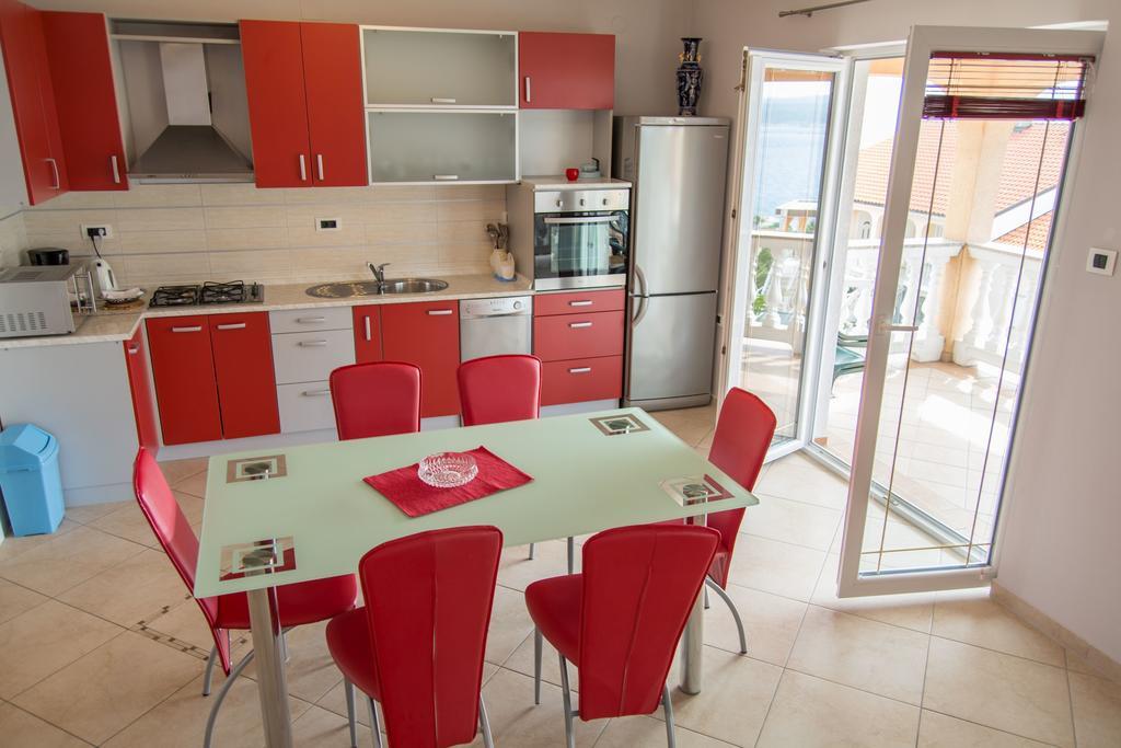 Apartments Vukic Crikvenica Exterior foto